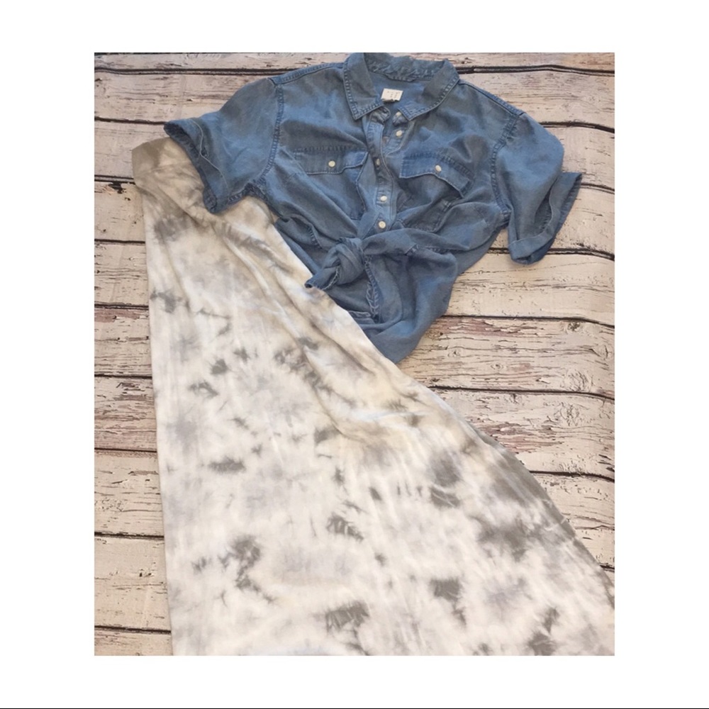 PIECES by KENSIE Grey & white Maxi Skirt Sz XS